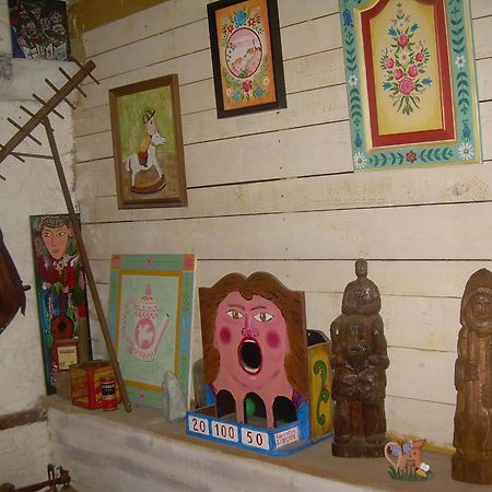 Bed and Breakfast Ferme De L'Art Rural Et Populaire Maillot Exterior foto
