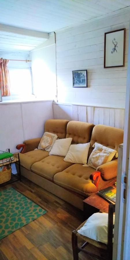 Bed and Breakfast Ferme De L'Art Rural Et Populaire Maillot Exterior foto